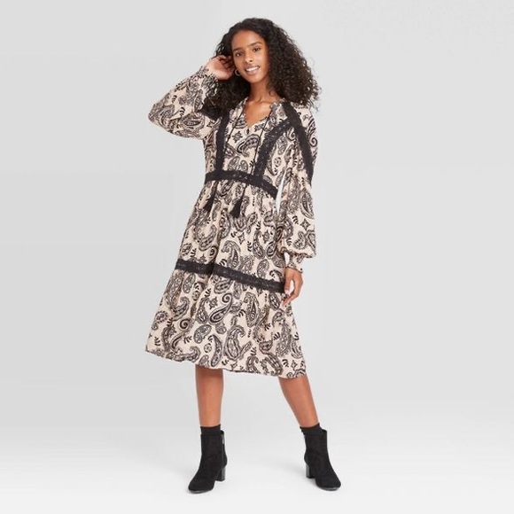 Knox Rose Dresses & Skirts - Knox Rose Bishop Long Sleeve Trim Detail Dress